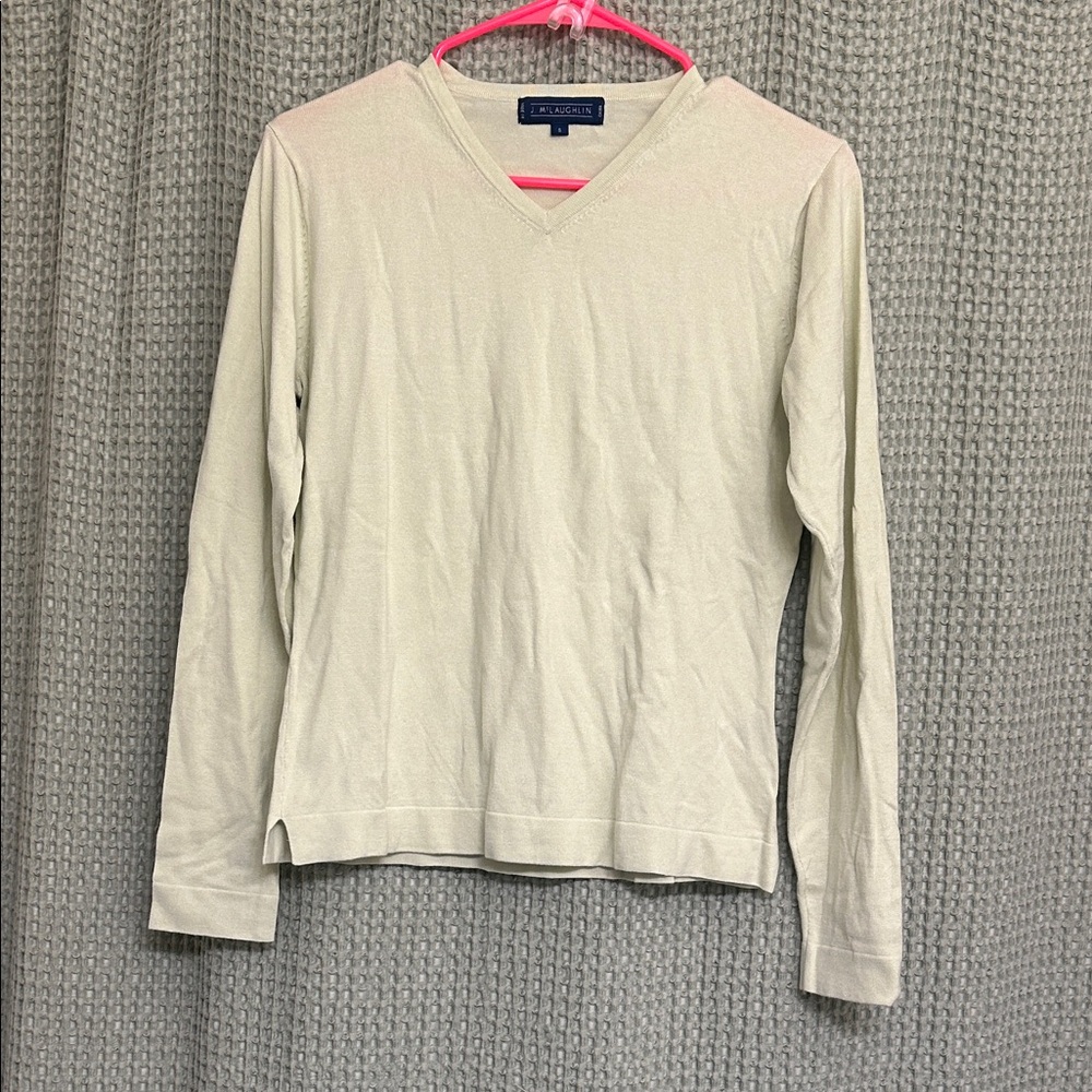 Classic V-Neck Sweater in light green